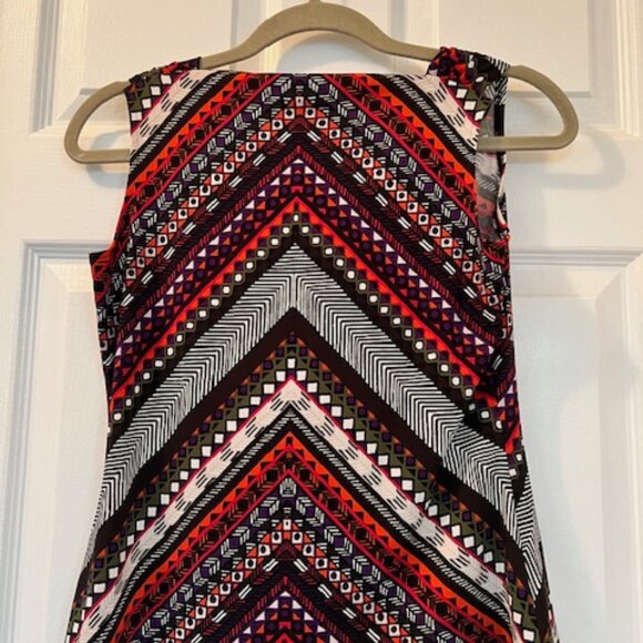 Calvin Klein Sleeveless Geometric Print Top – Size PM – Scoop Neck – Multicolor - Picture 3 of 4